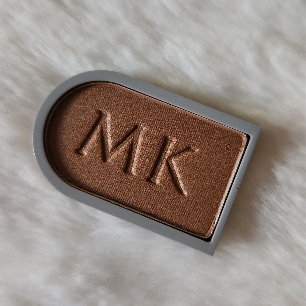 🆕️MK- Gold Leaf Eyeshadow